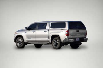 LEER 100XQ Truck Cap
